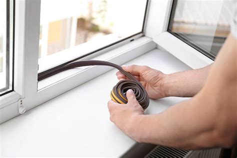 fix leaking window frame|Why your window leaks when it rains – and what to do。